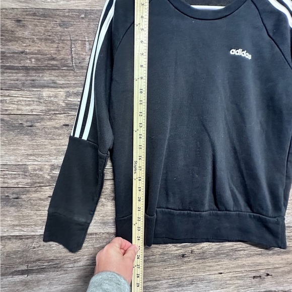 Adidas Black Crewneck Sweatshirt with Iconic Stripes - Picture 4 of 9